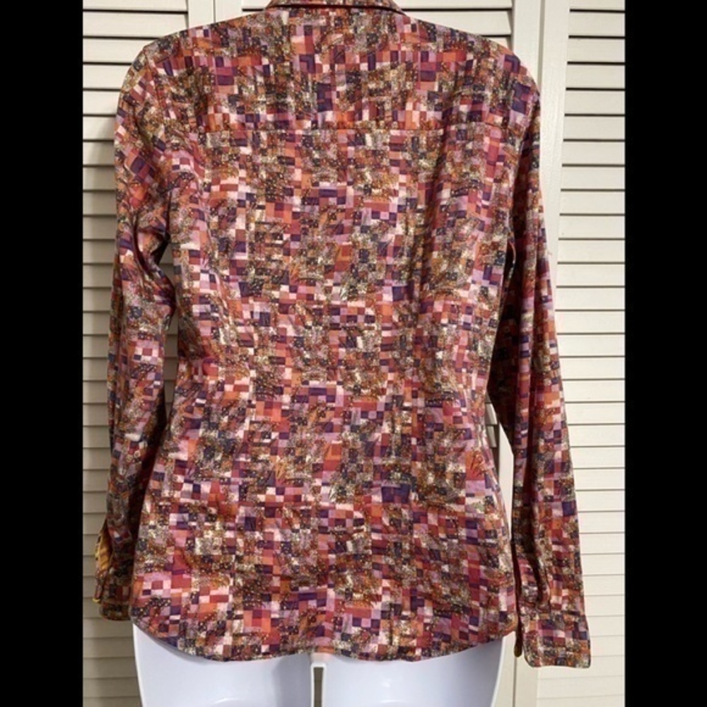 Paperwhite Button Down Blouse!! - image 4